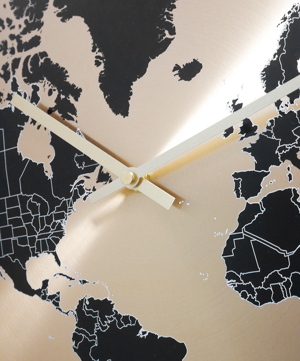 Mondmapo- Gold Roman Global Wall Clock