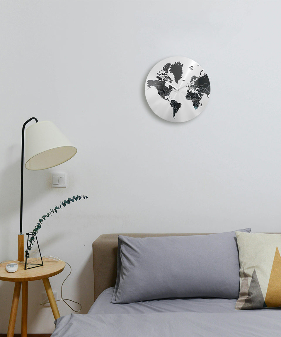 Mondmapo- Silver Roman Global Wall Clock